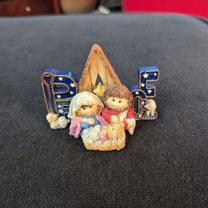 Manger Scene Figurine